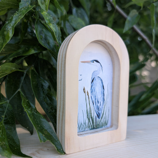 Mini Blue Heron in Reeds Art Print in Solid Wood Arch Frame